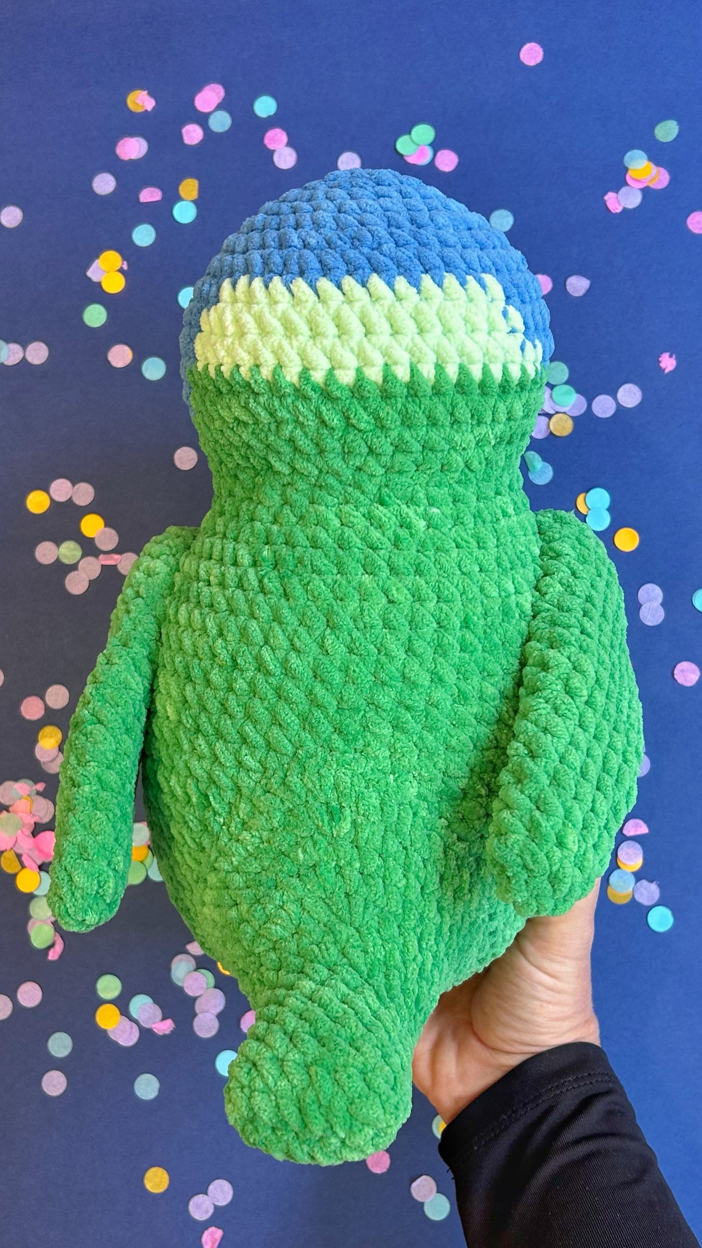 Rainbow Lorikeet plushie - Heart eyes