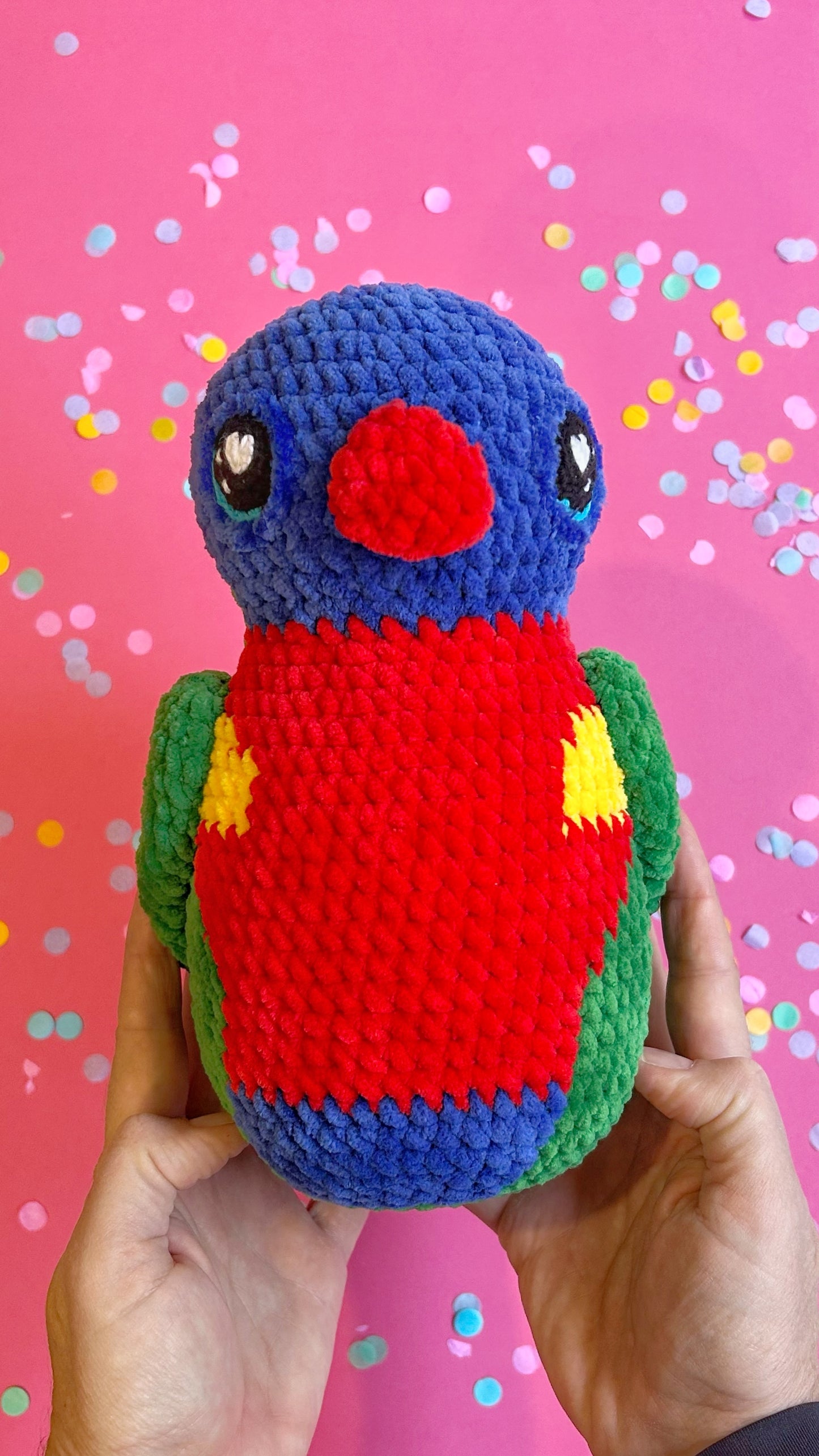 Rainbow Lorikeet plushie - Heart eyes