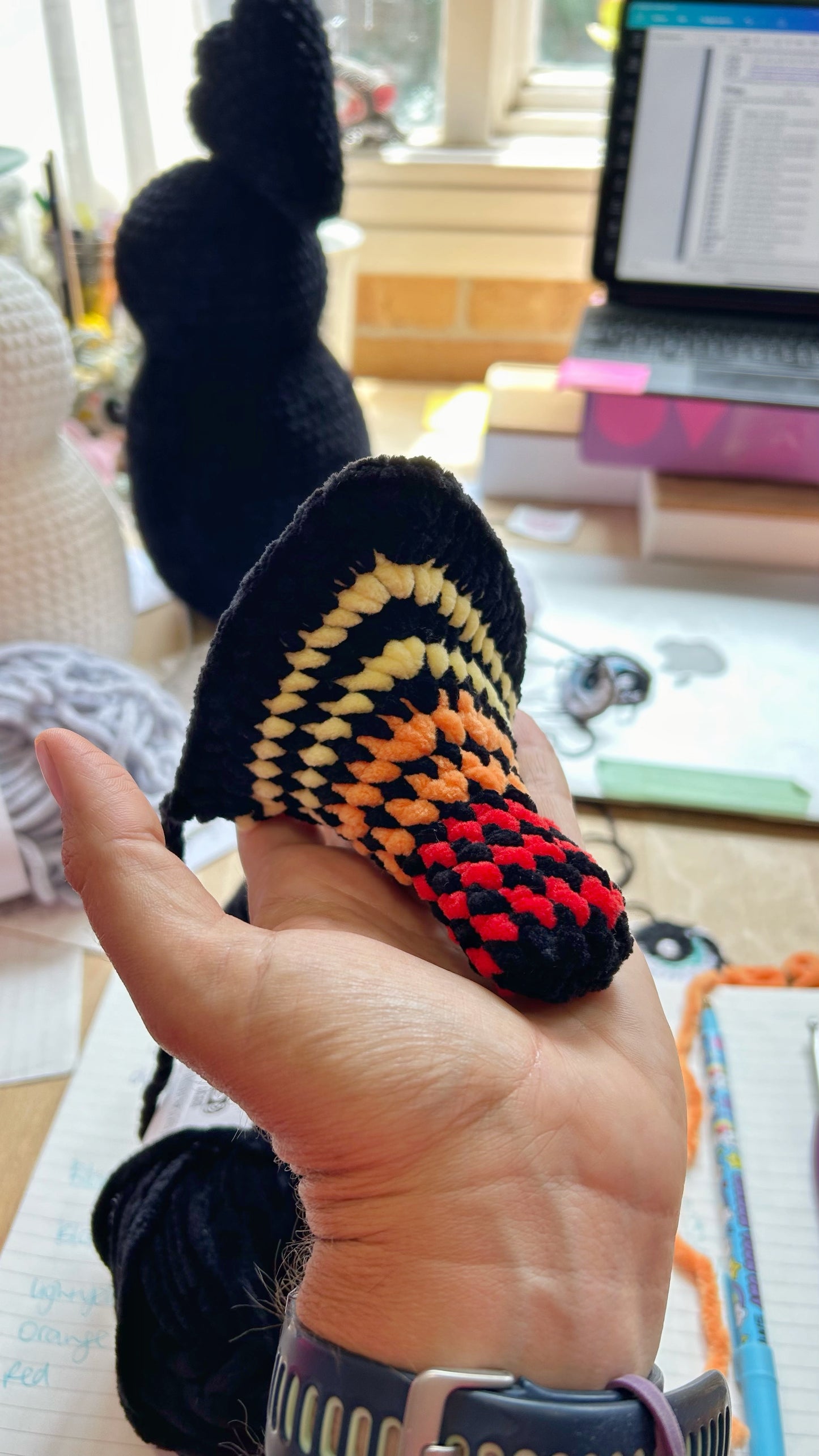 Digital crochet pattern 2 in 1 - Galah / Black Cockatoo